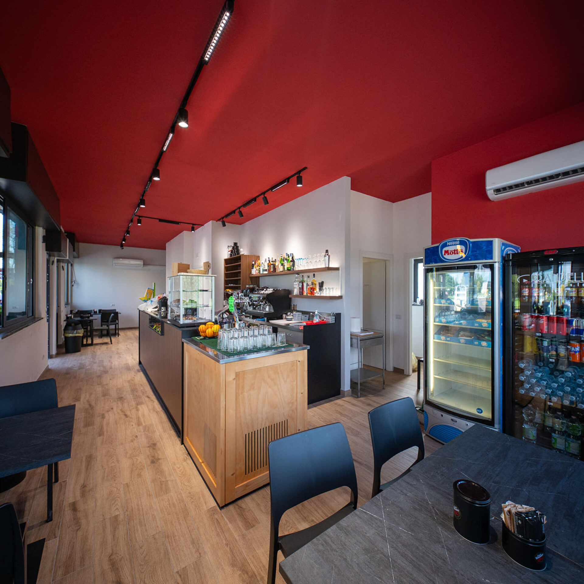 osma, servizi personalizzati per aree di sosta e impianti di carburante